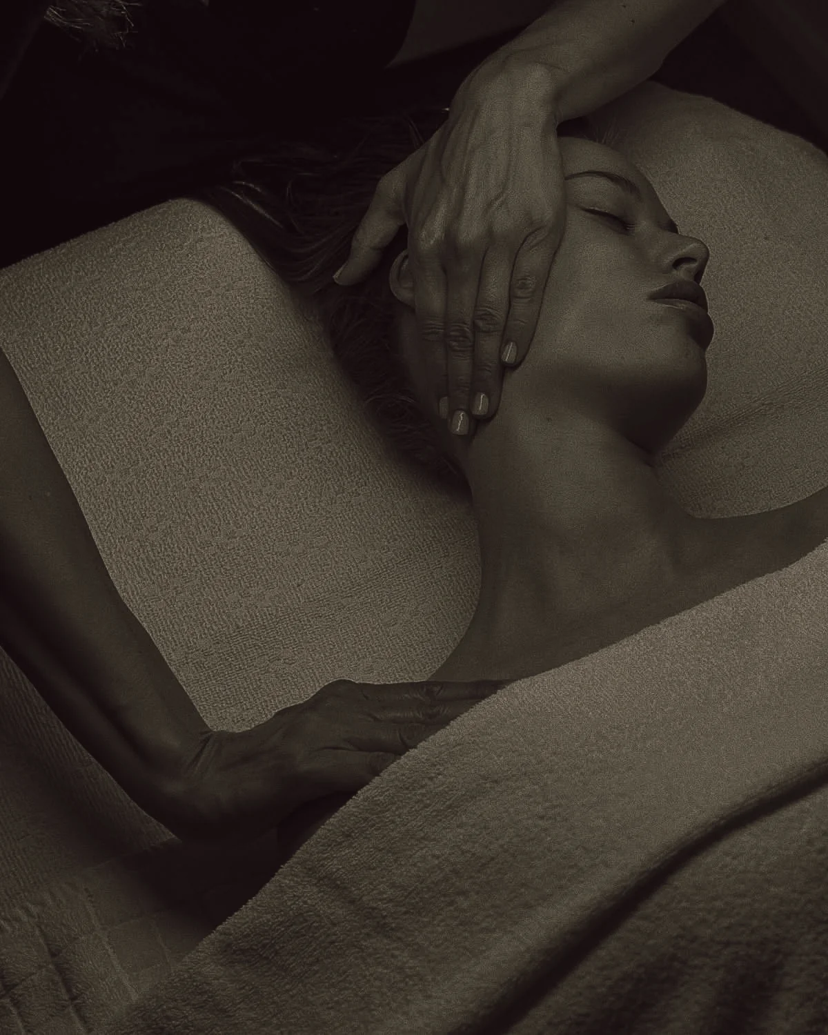 Terapia manualna twarzy